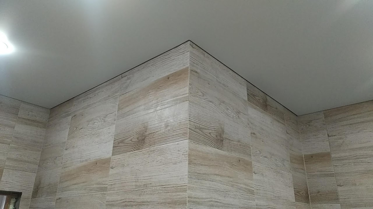 Теневой профиль и белый матовый потолок